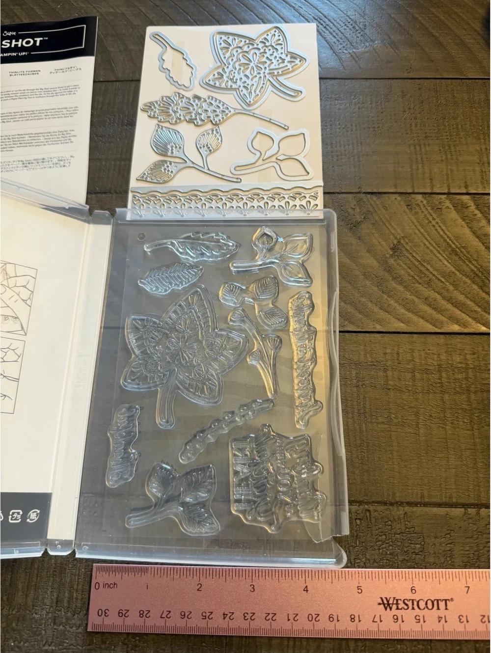 Stampin’ Up Falling For Leaves stamp set and Detailed Leaves die cut set